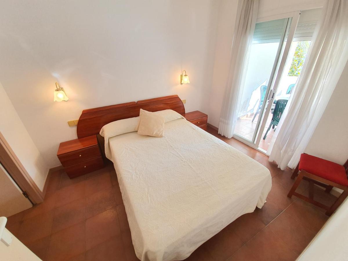 Apartamento Royal Marine Deluxe Ρόζες Εξωτερικό φωτογραφία